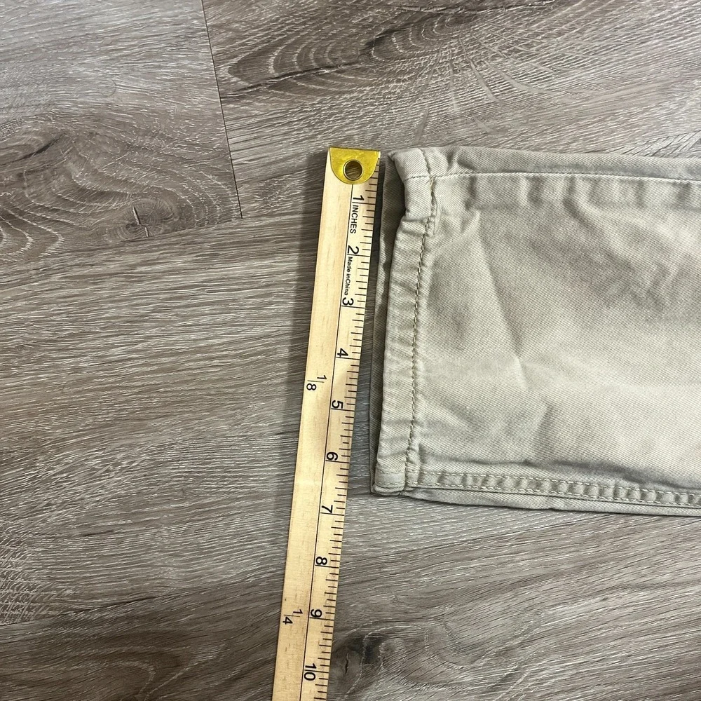 Levis small mark